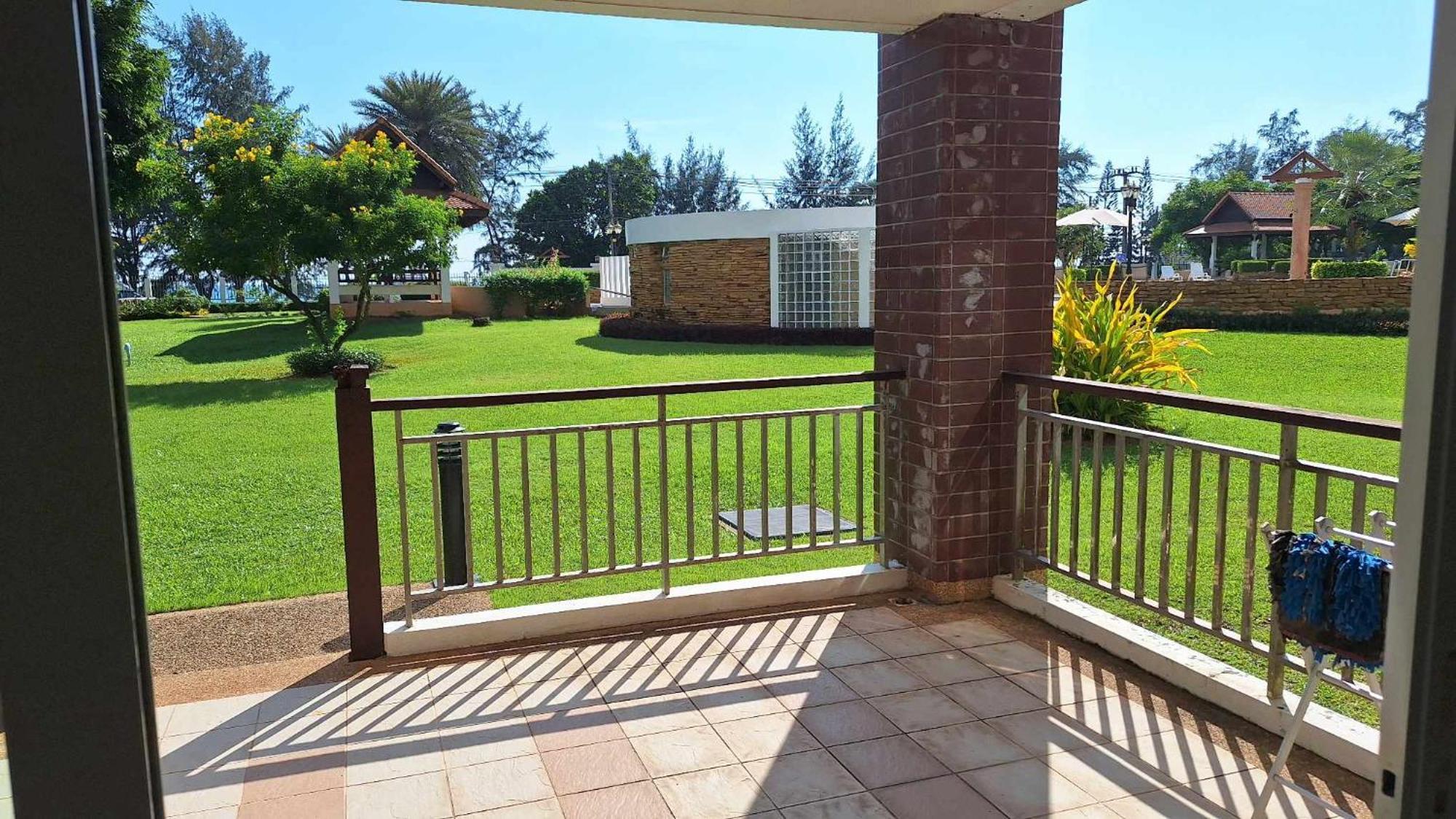 Seaview Condominium B15 Rayong Buitenkant foto